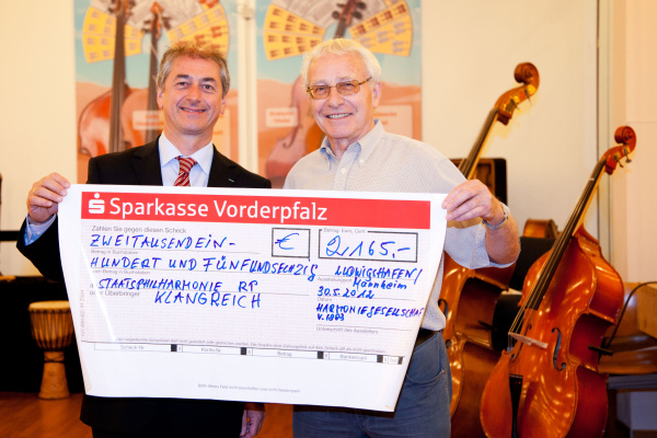 img-138002-Spendenuebergabe KlangReich.jpg
